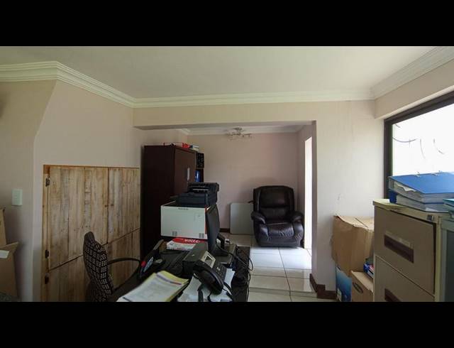 5 BEDROOM HOUSE FOR SALE IN ROOIHUISKRAAL